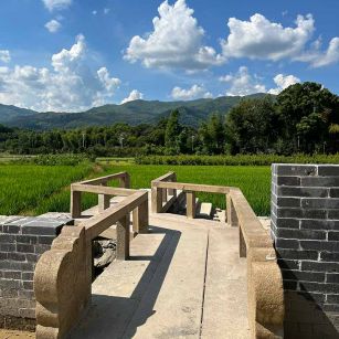 来宾花岗岩仿古石材景区使用案例