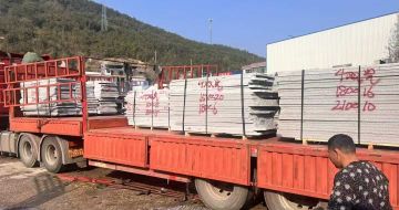 来宾 芝麻灰花岗岩光面毛板出货日常