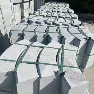 来宾 芝麻灰弧形路沿石