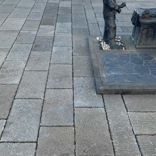 来宾仿古石铺装效果