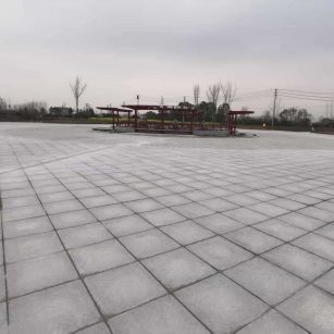 来宾 芝麻白火烧面-公园广场地铺效果