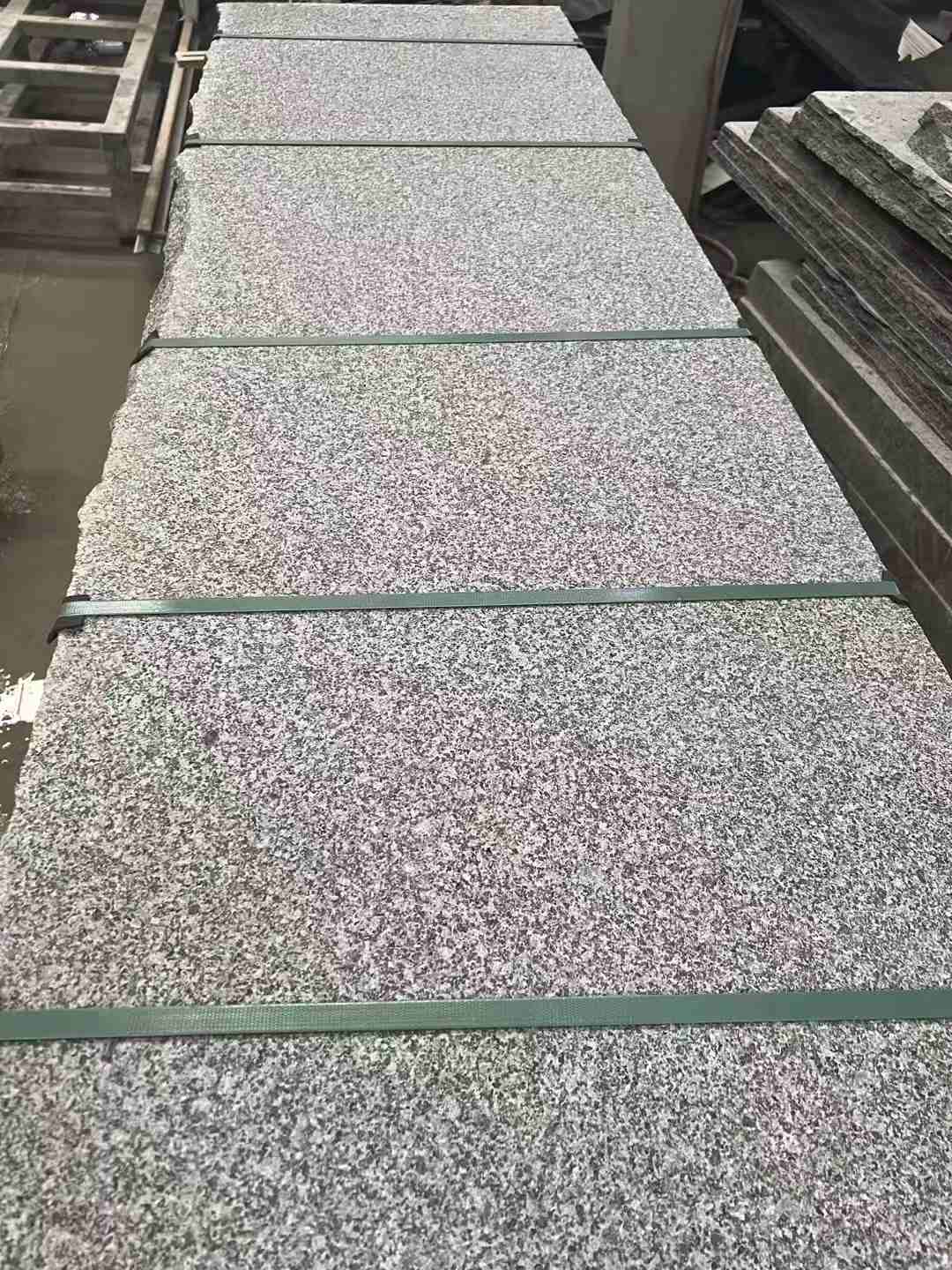 来宾 芝麻黑火烧面