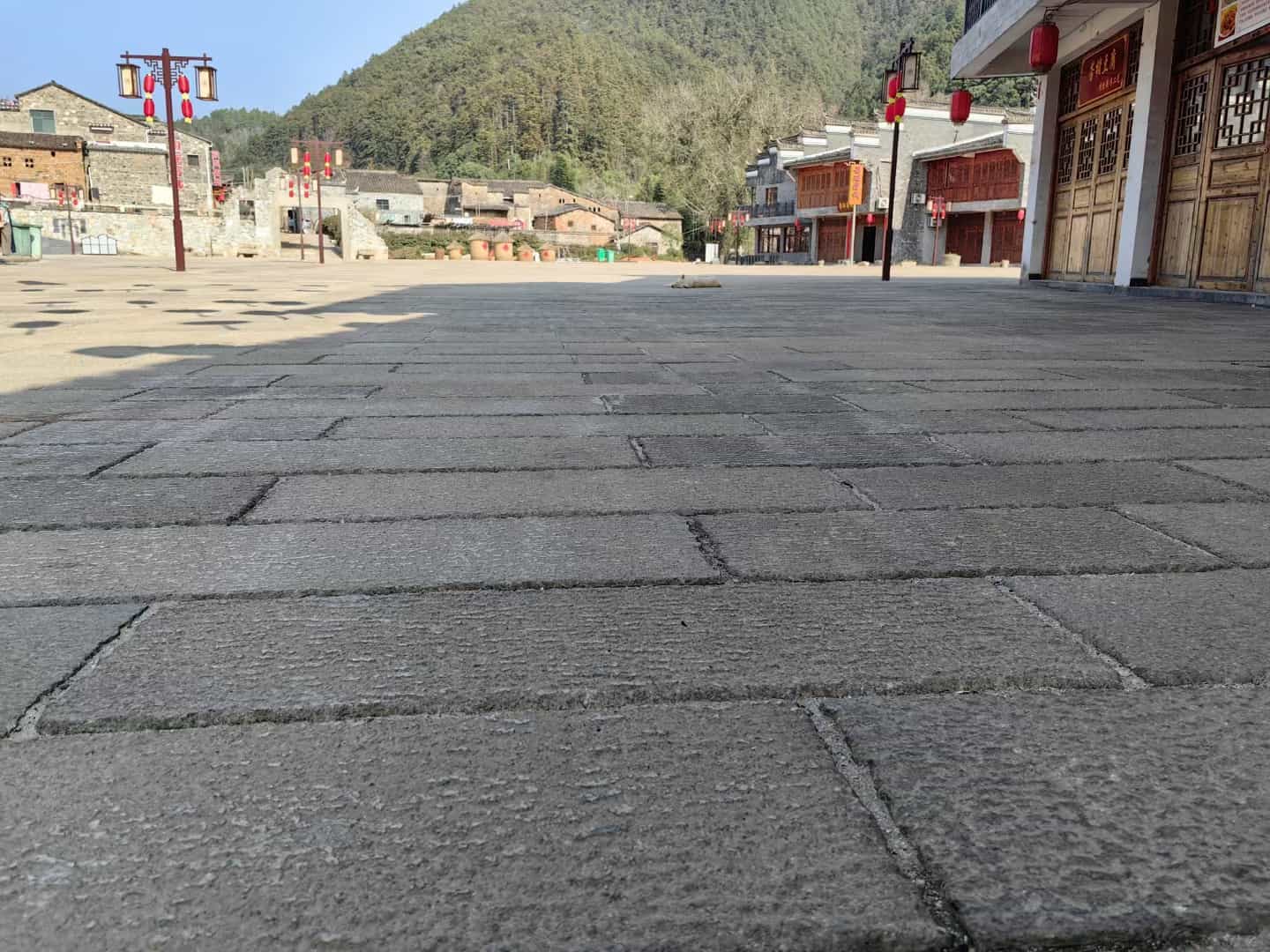 来宾仿古石铺装效果