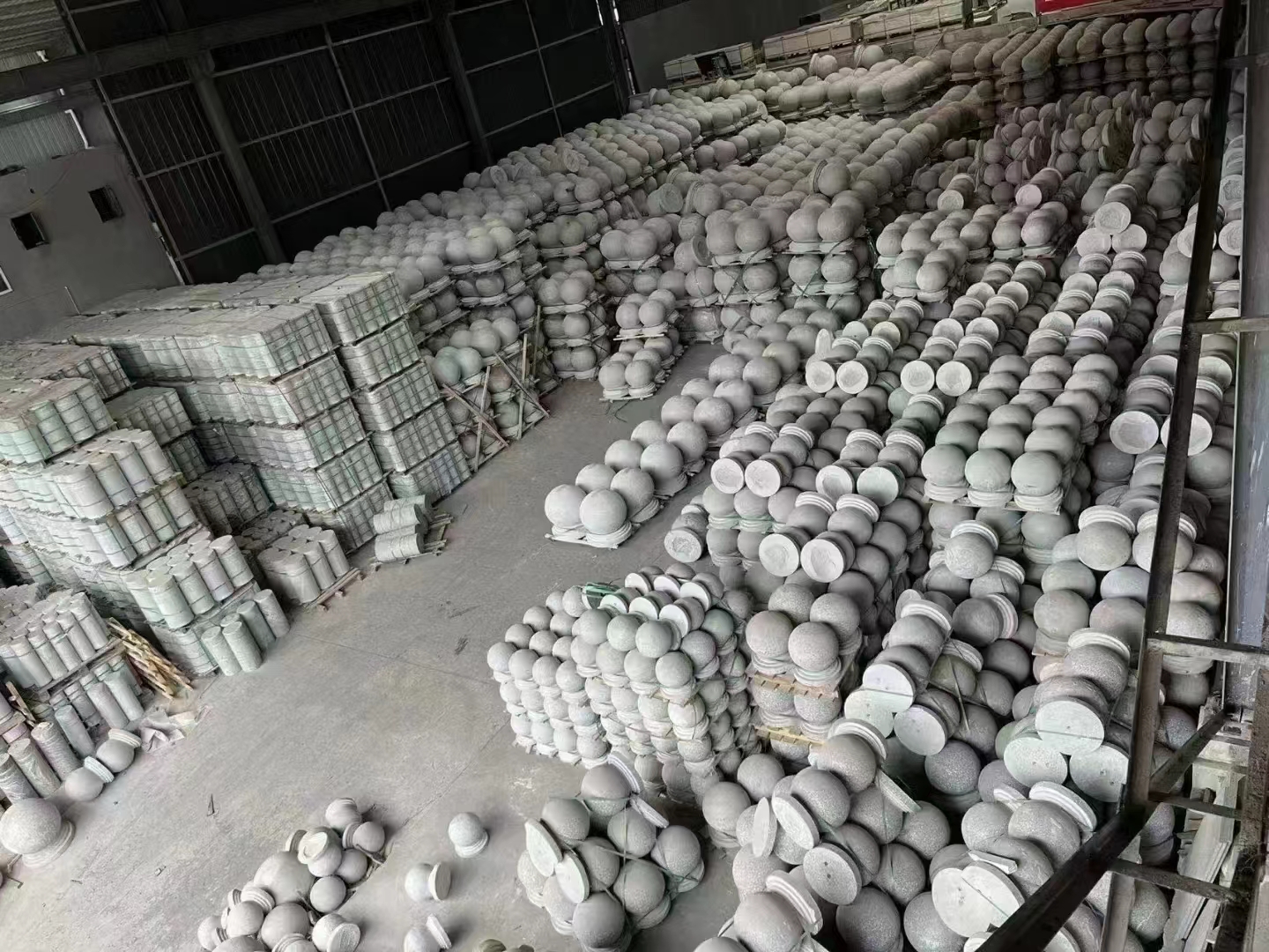 来宾 芝麻白挡车柱