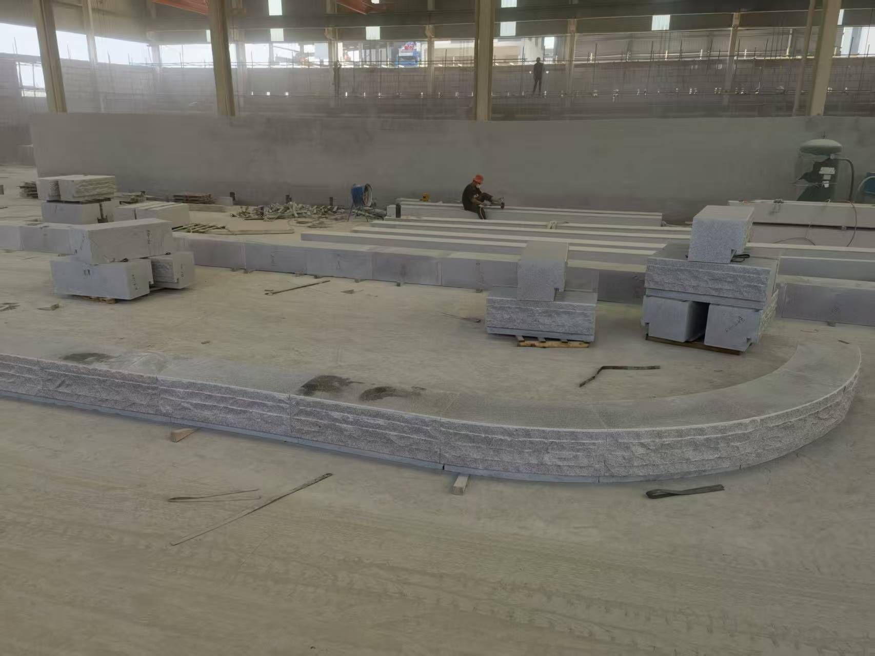 来宾 芝麻白整石坐凳（光面+自然面）