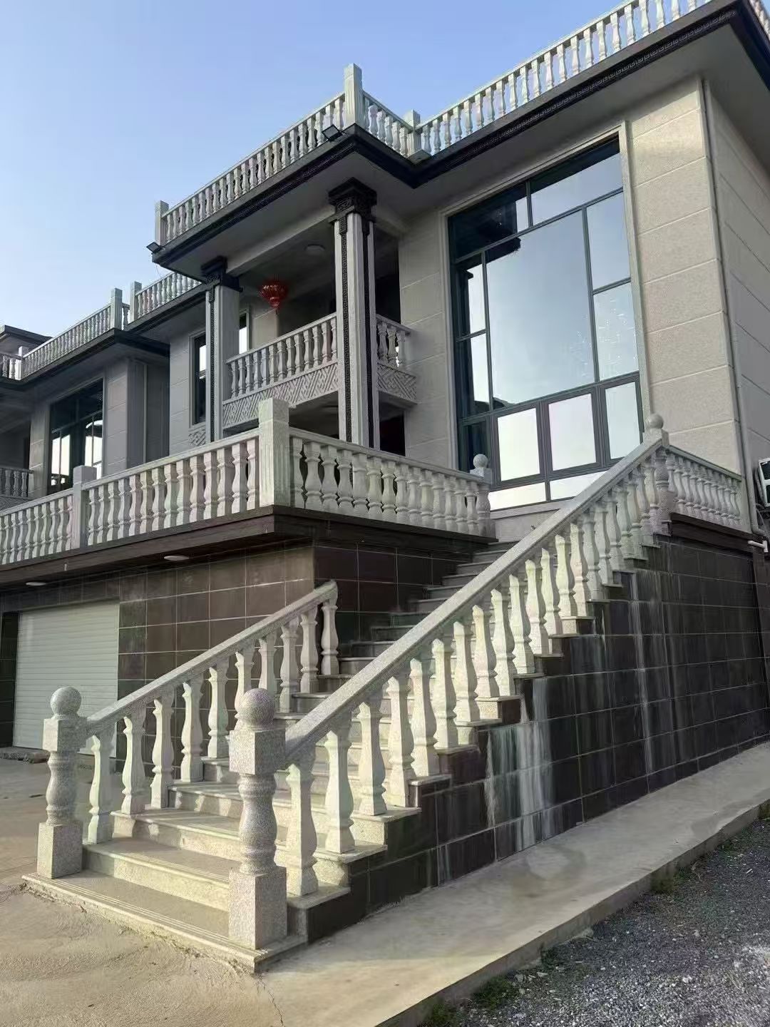 来宾 芝麻白别墅阳台栏杆，楼梯栏杆