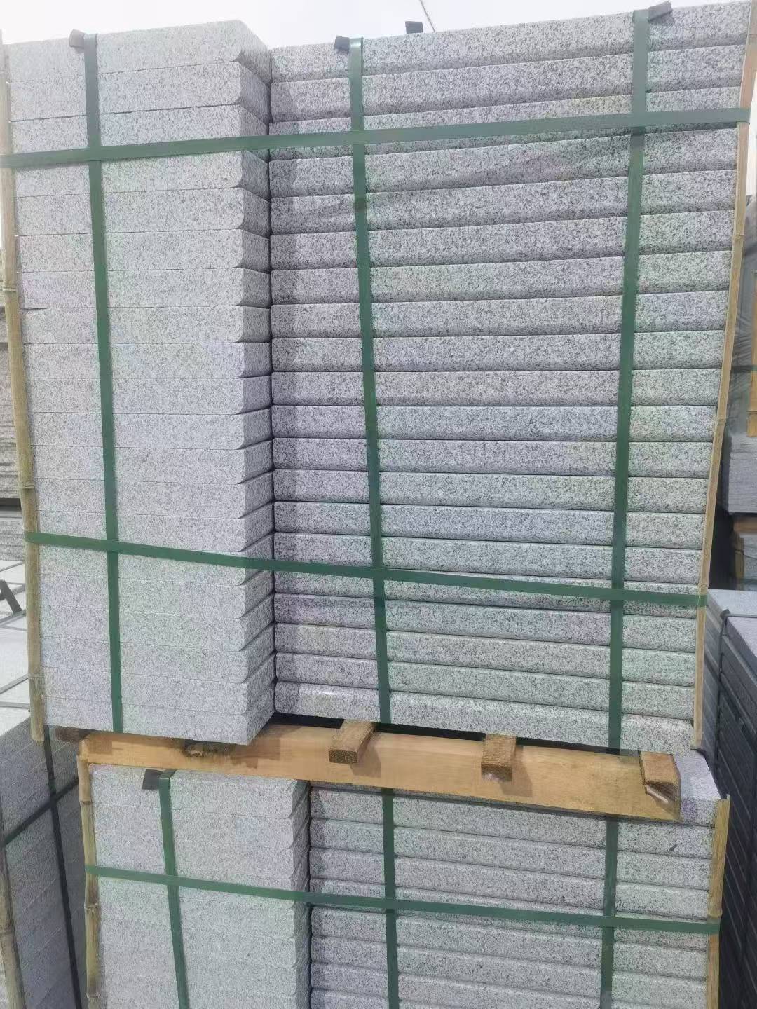 来宾 5公分芝麻白，倒斜角，室外楼梯踏步