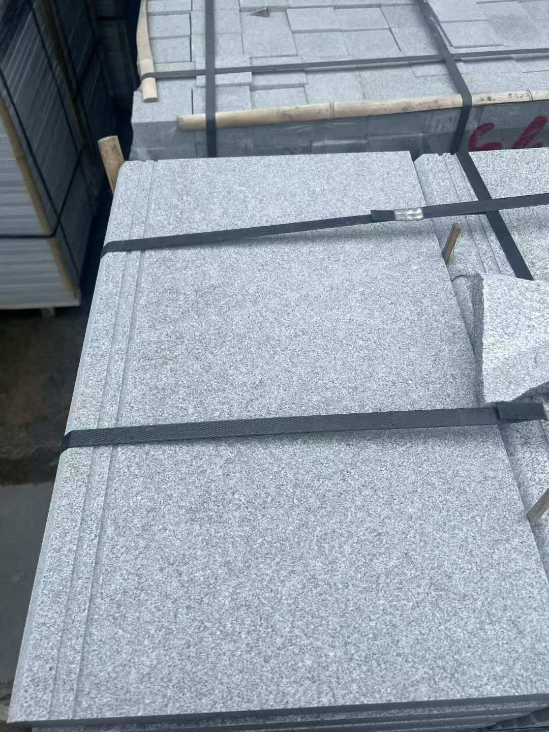 来宾 芝麻灰火烧面拉槽台阶