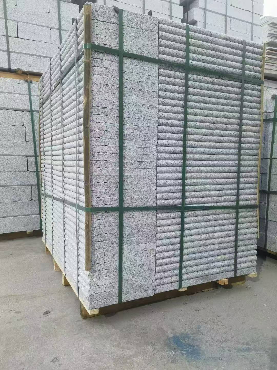 来宾 芙蓉白3公分厚磨圆边、拉槽，楼梯踏步