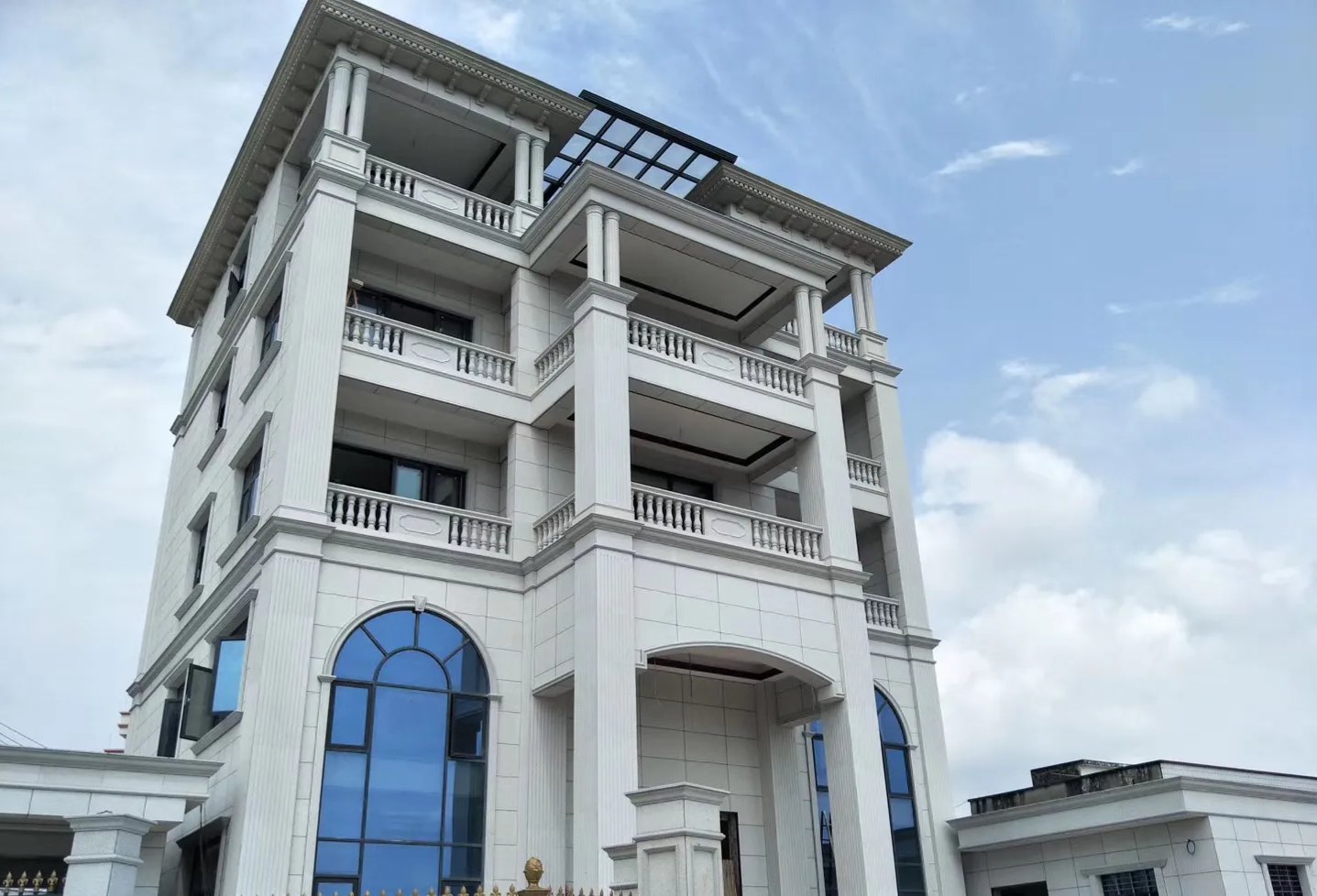 来宾芝麻白别墅干挂效果展示