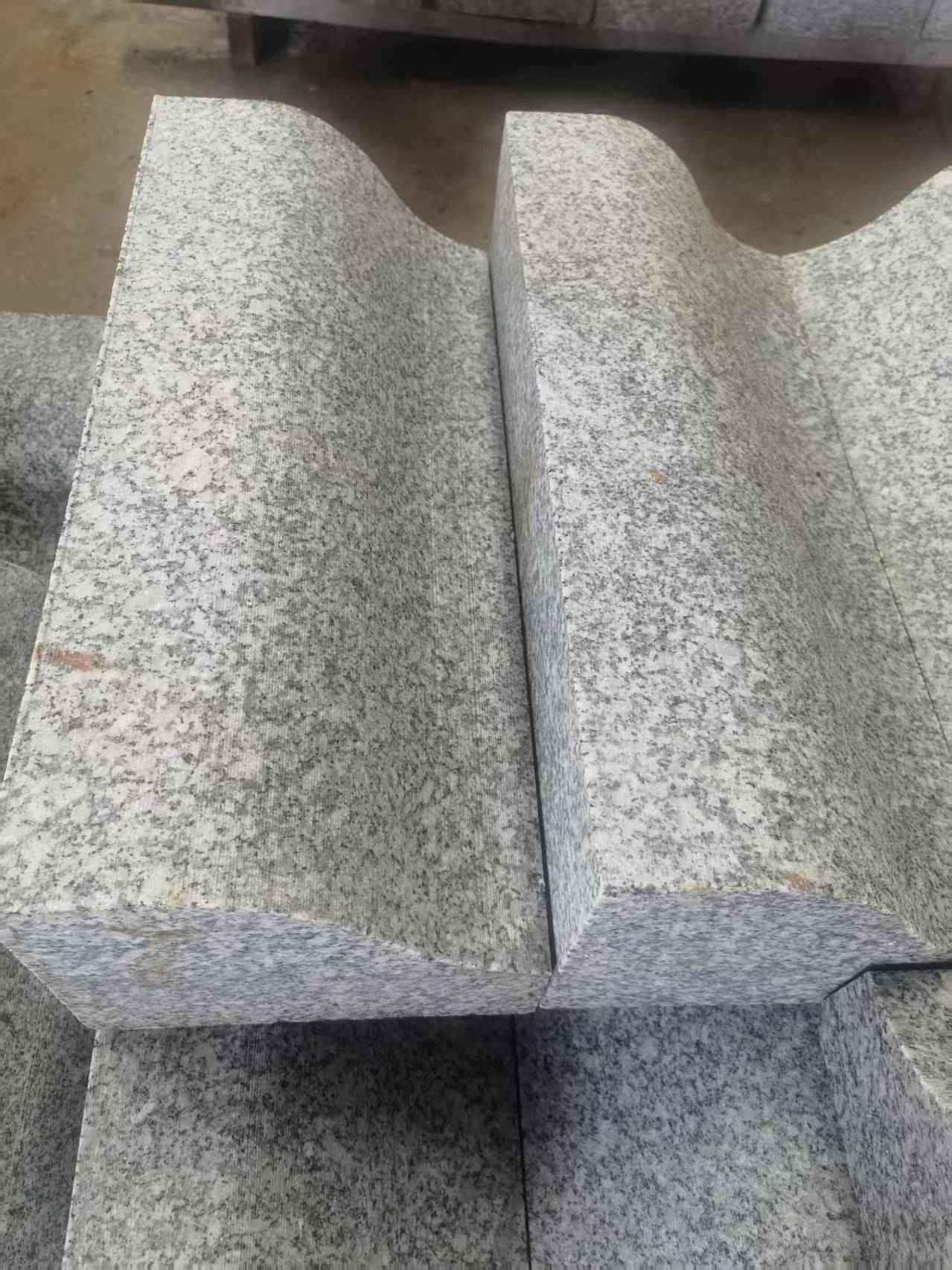 来宾芙蓉白S型拉丝面路沿石